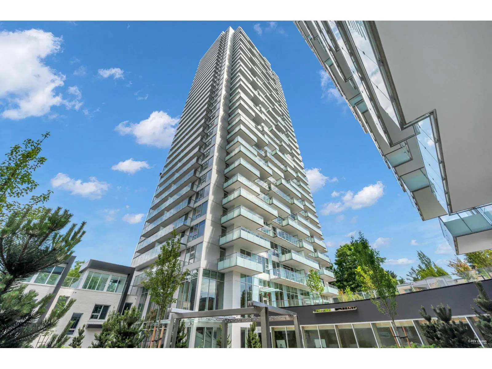 1606 13778 100 AVENUE