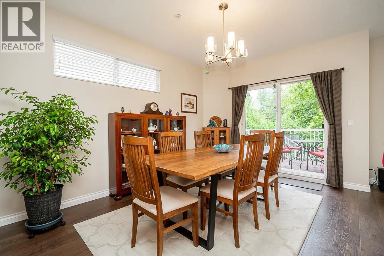 12 1108 RIVERSIDE CLOSE
