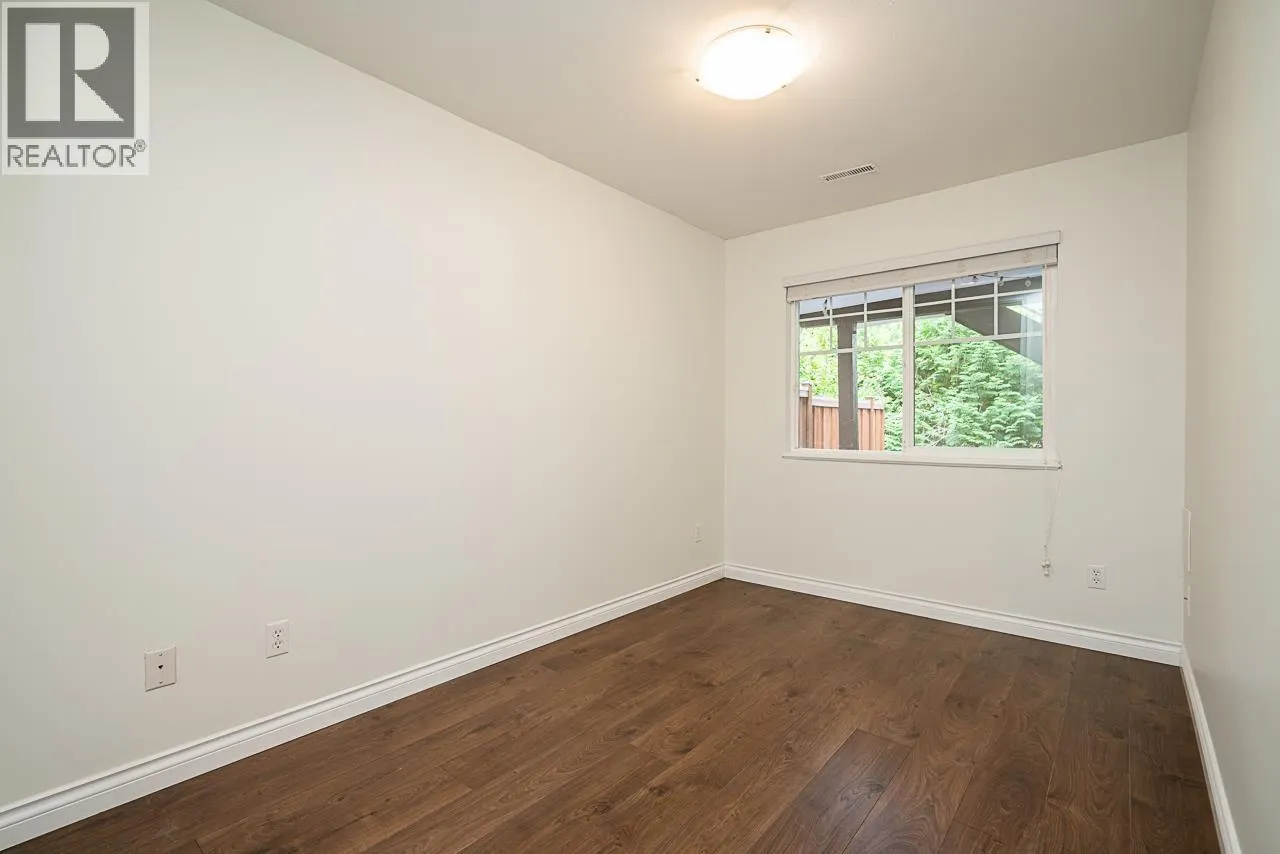 12 1108 RIVERSIDE CLOSE