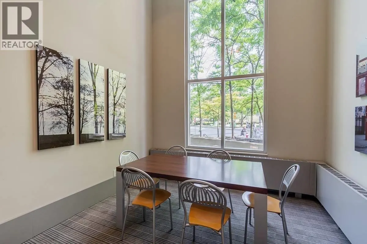 706 63 KEEFER PLACE