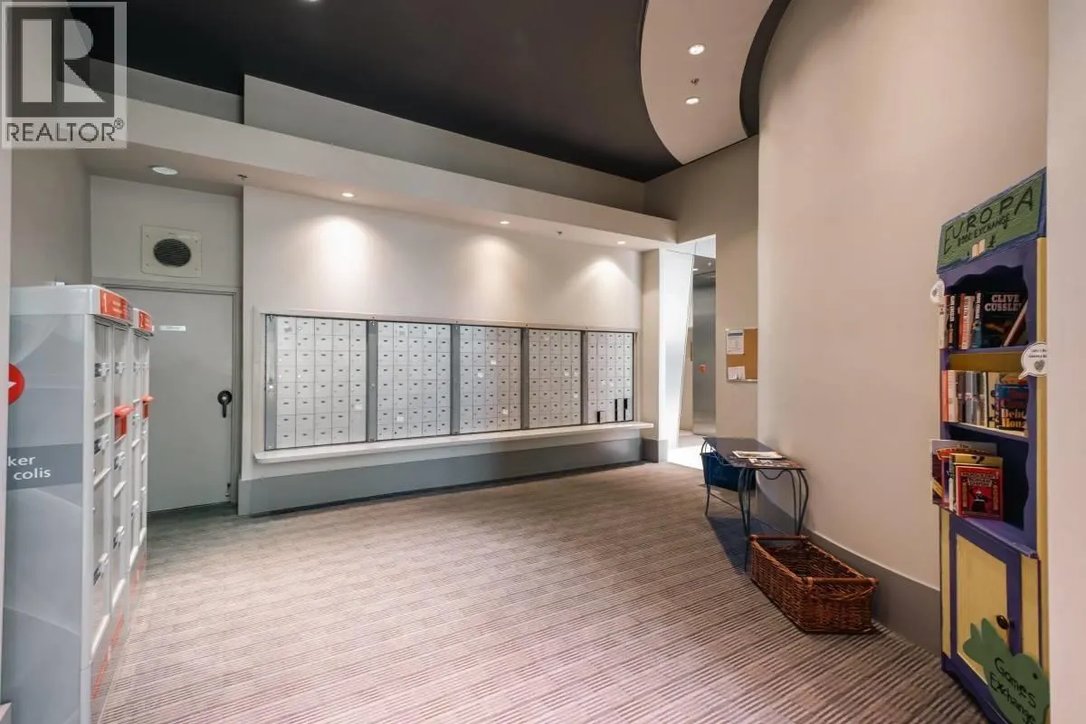 706 63 KEEFER PLACE