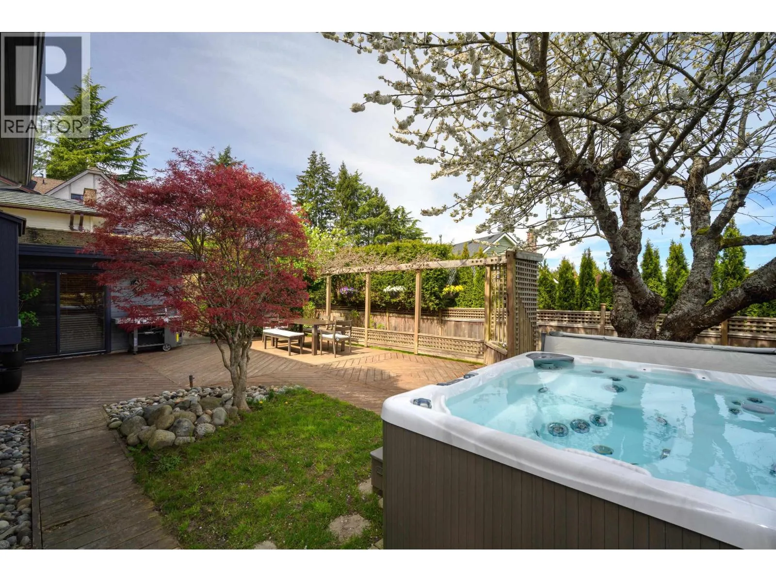 5627 TIMBERVALLEY ROAD