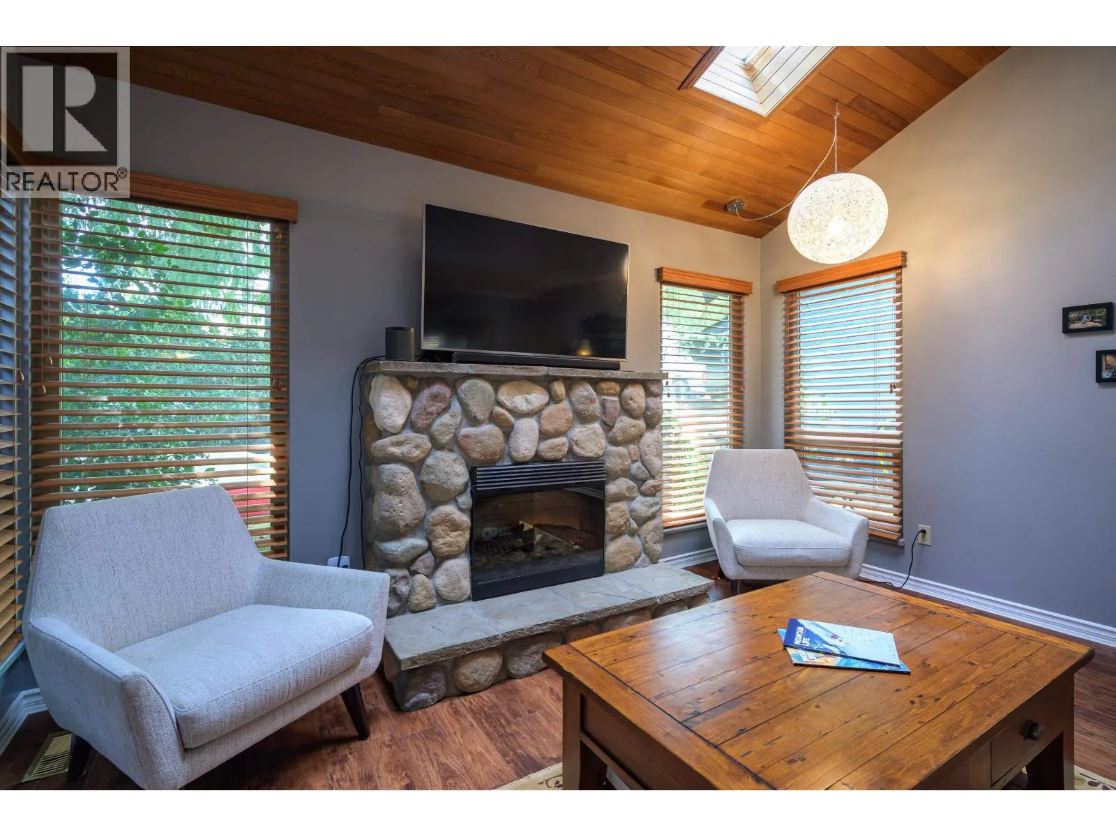 5627 TIMBERVALLEY ROAD