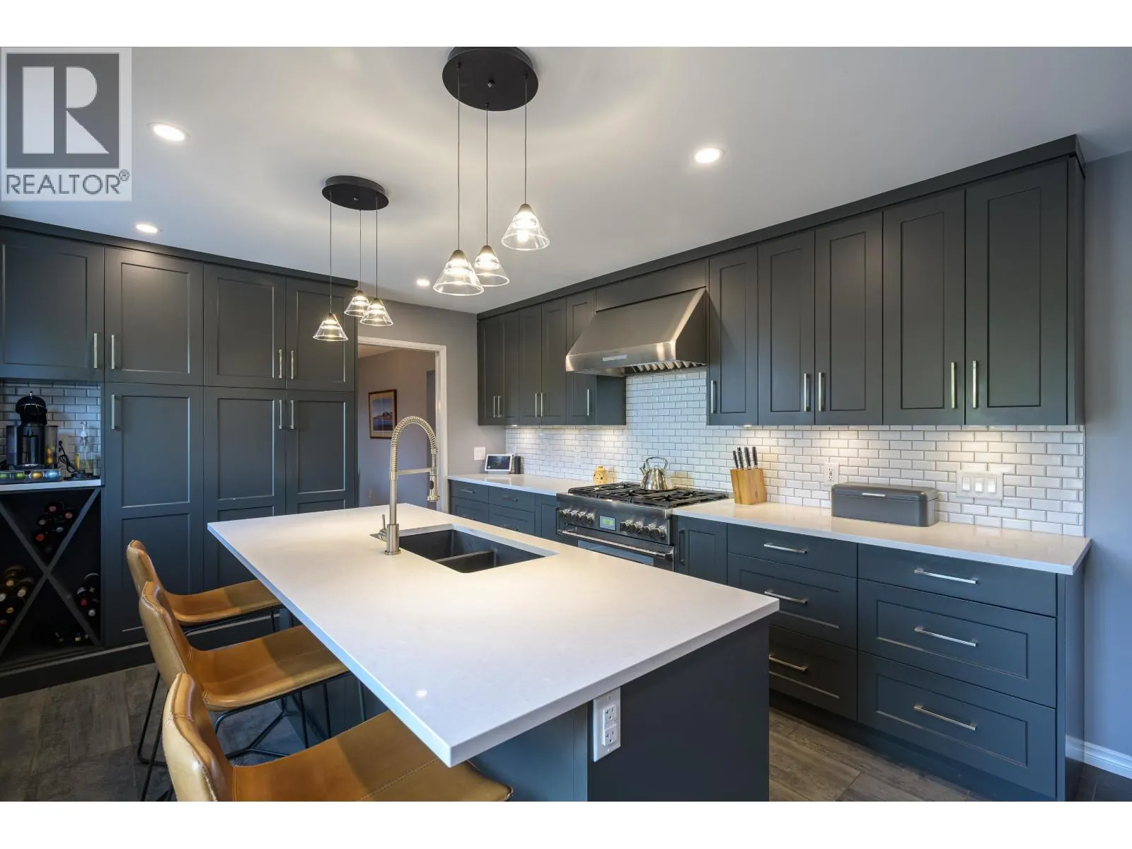 5627 TIMBERVALLEY ROAD