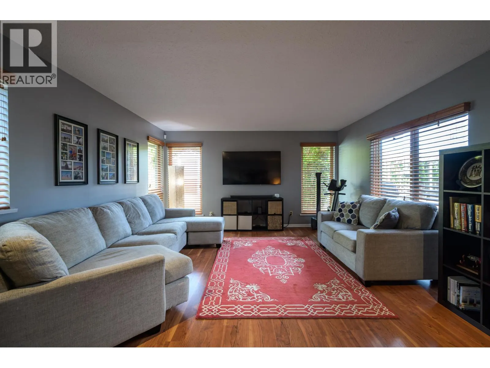 5627 TIMBERVALLEY ROAD