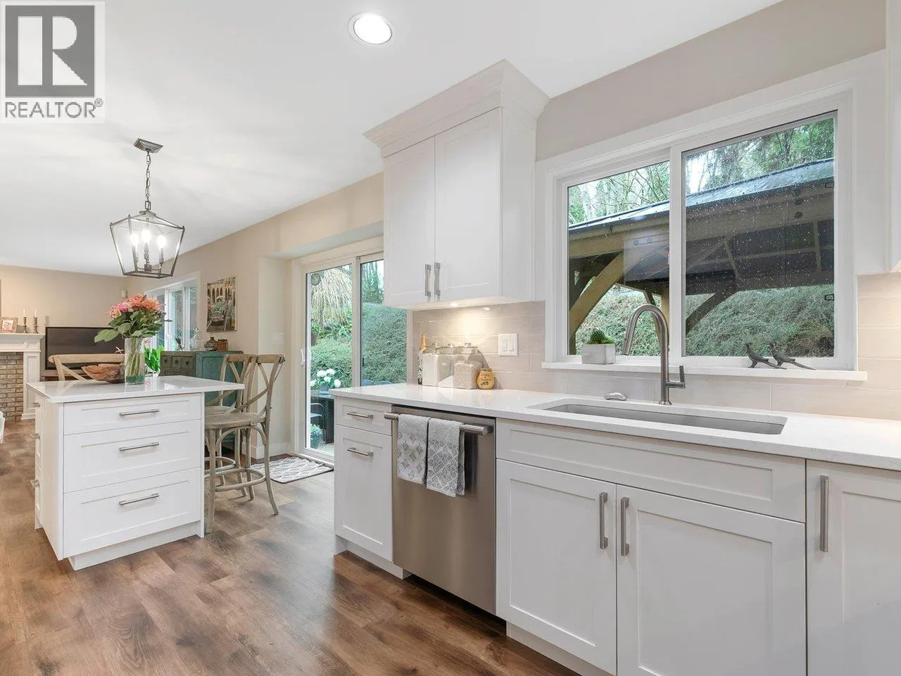 2817 GREENBRIER PLACE