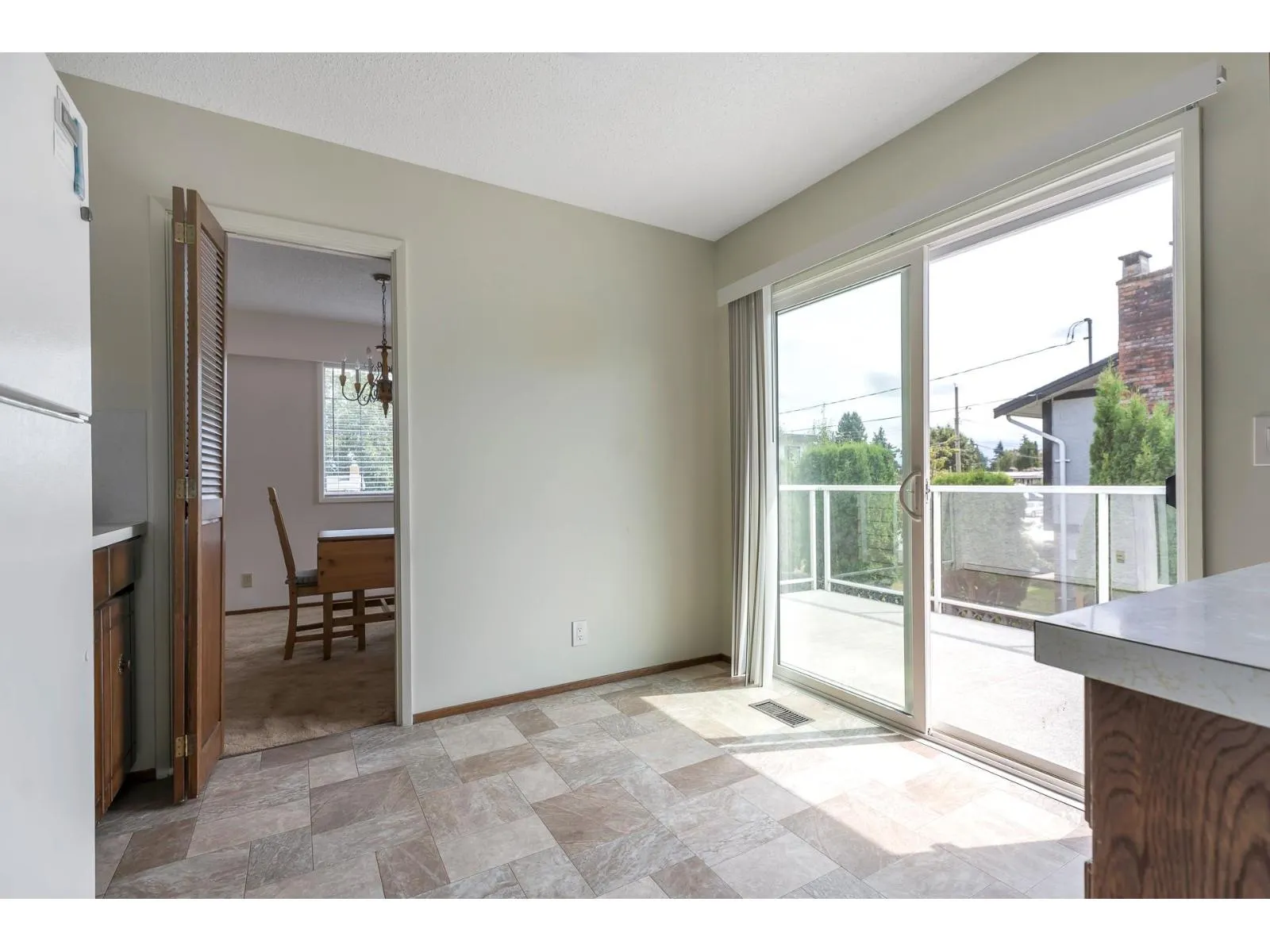 32640 LONSDALE CRESCENT