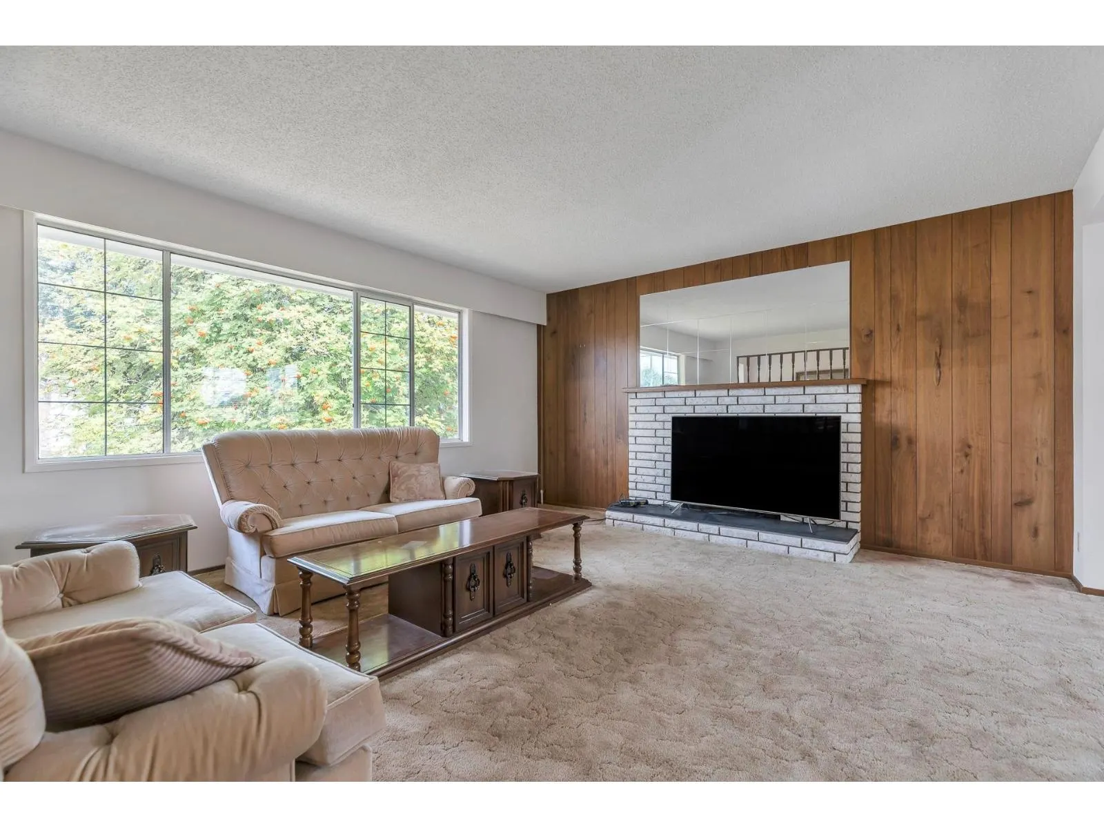 32640 LONSDALE CRESCENT