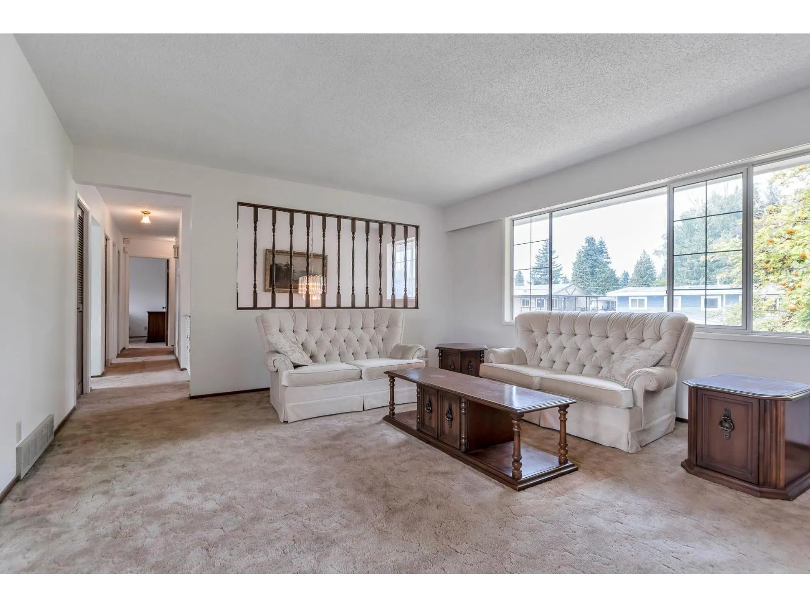 32640 LONSDALE CRESCENT
