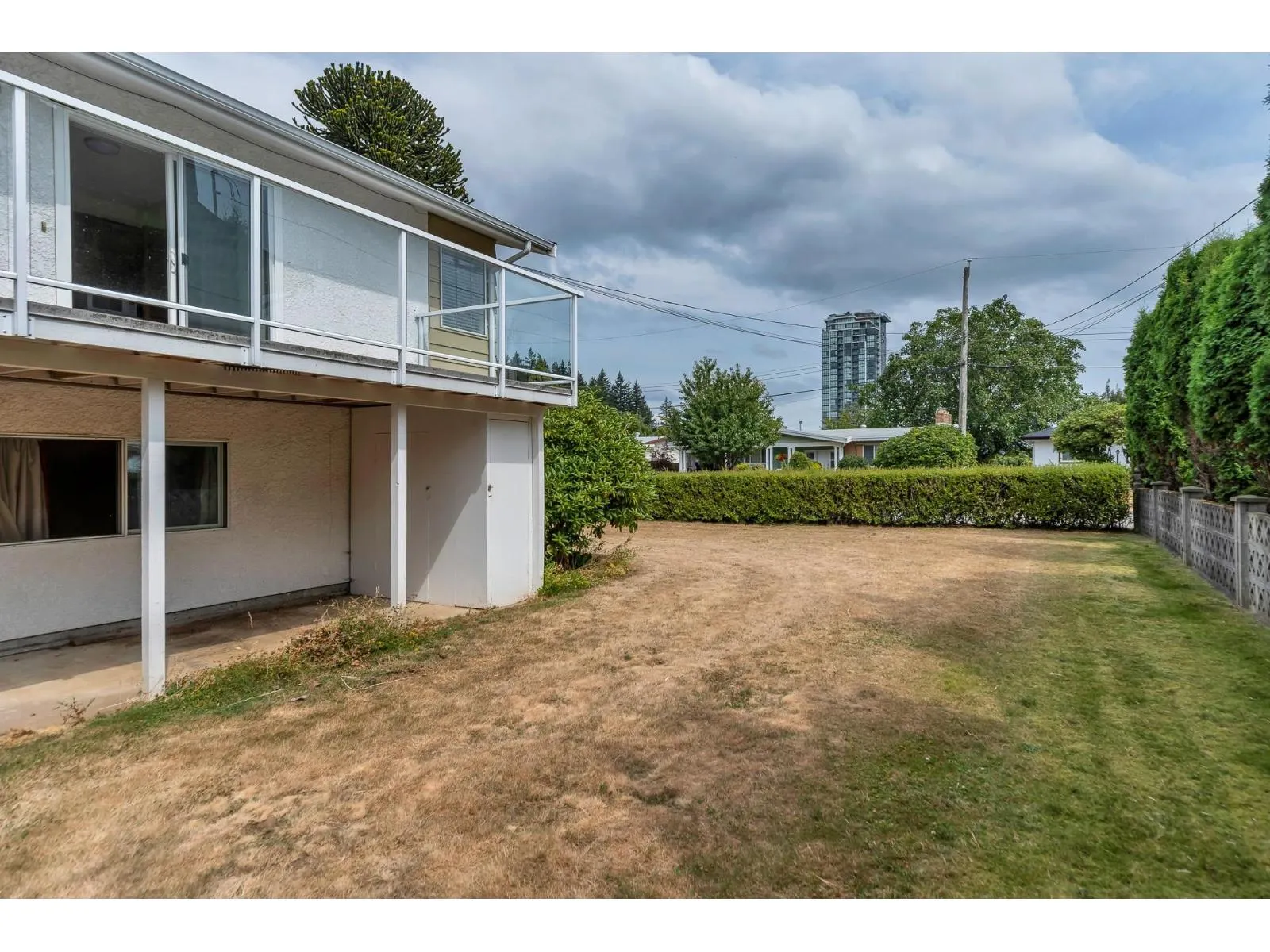 32640 LONSDALE CRESCENT