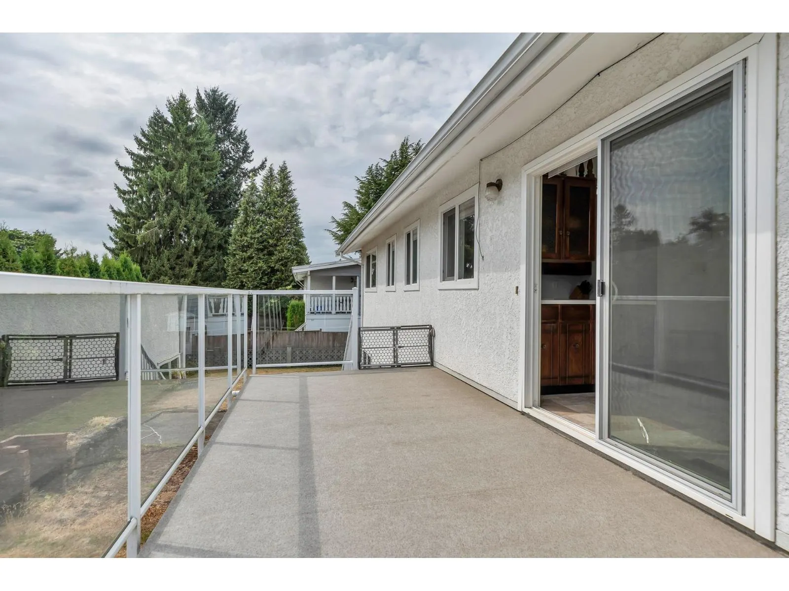 32640 LONSDALE CRESCENT