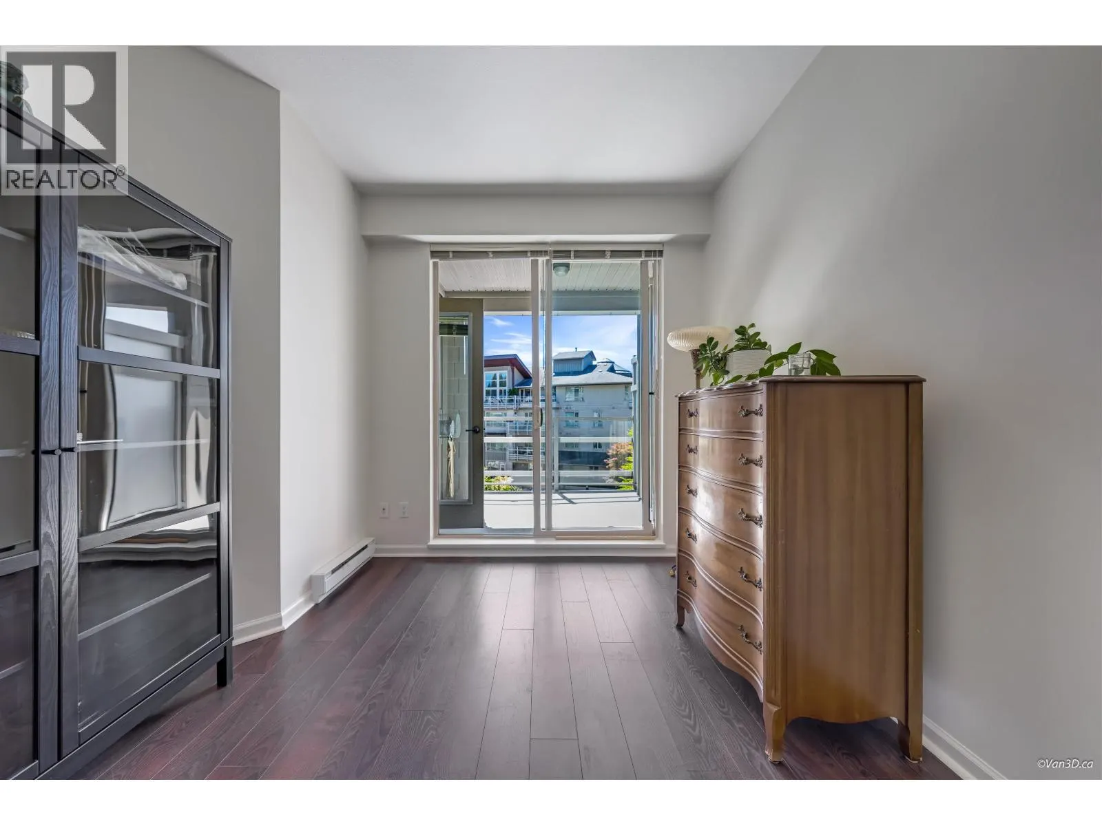 309 580 RAVEN WOODS DRIVE