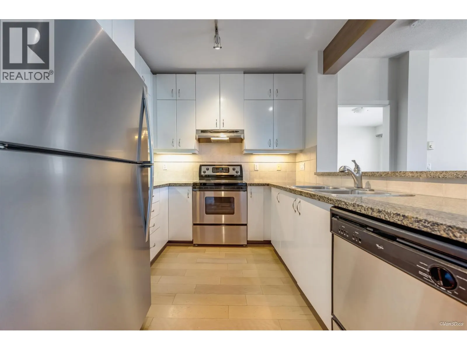 309 580 RAVEN WOODS DRIVE