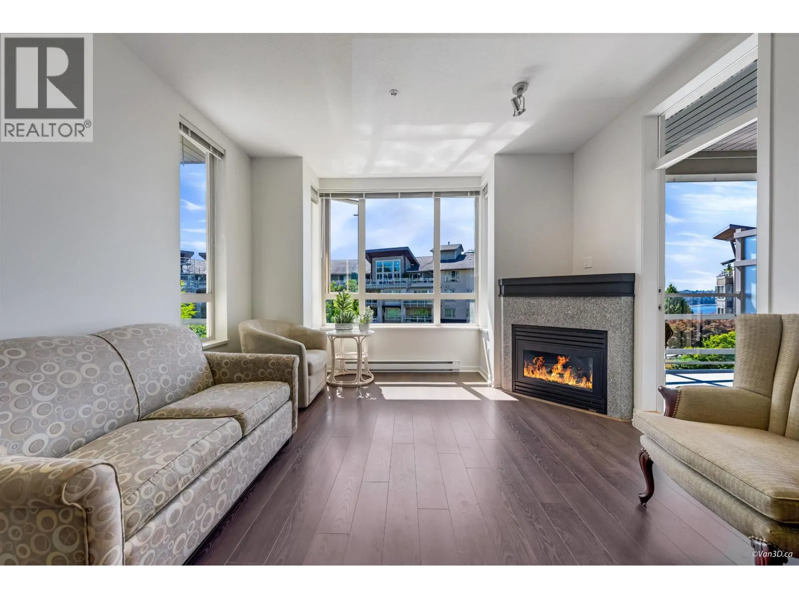 309 580 RAVEN WOODS DRIVE