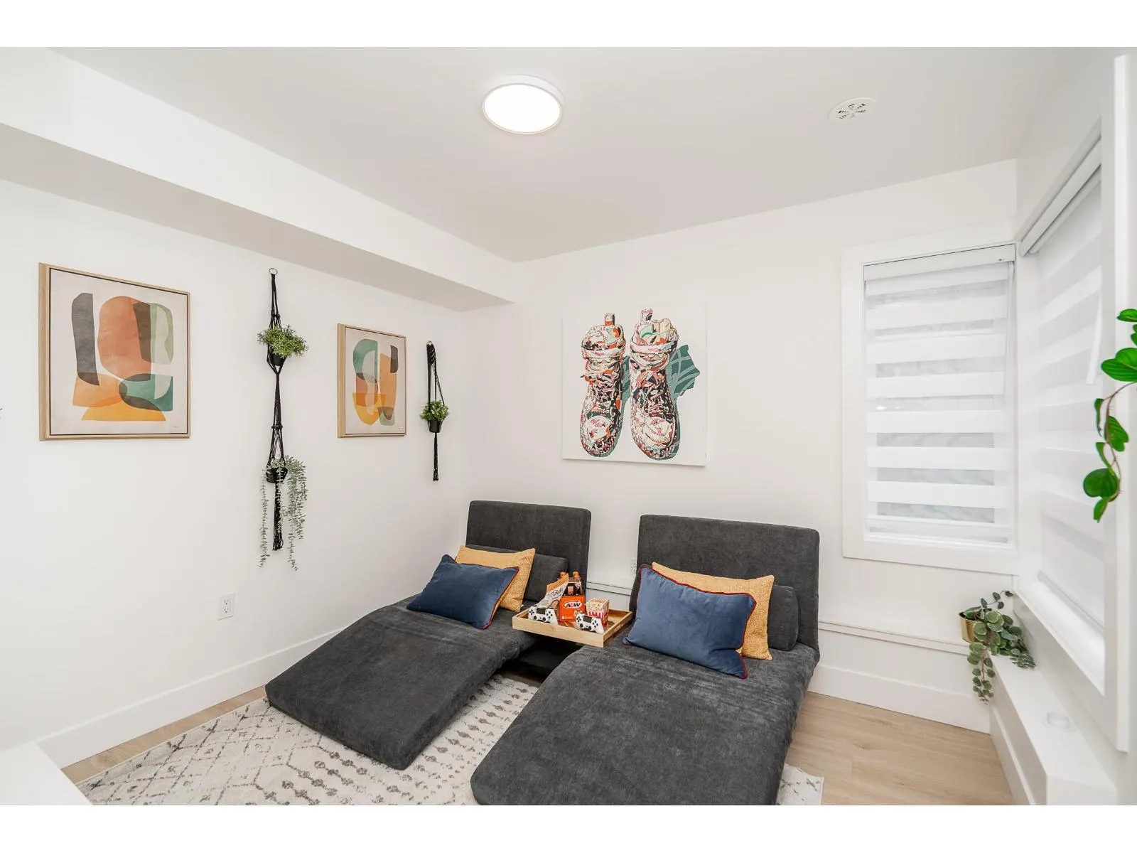 21 20463 70 AVENUE