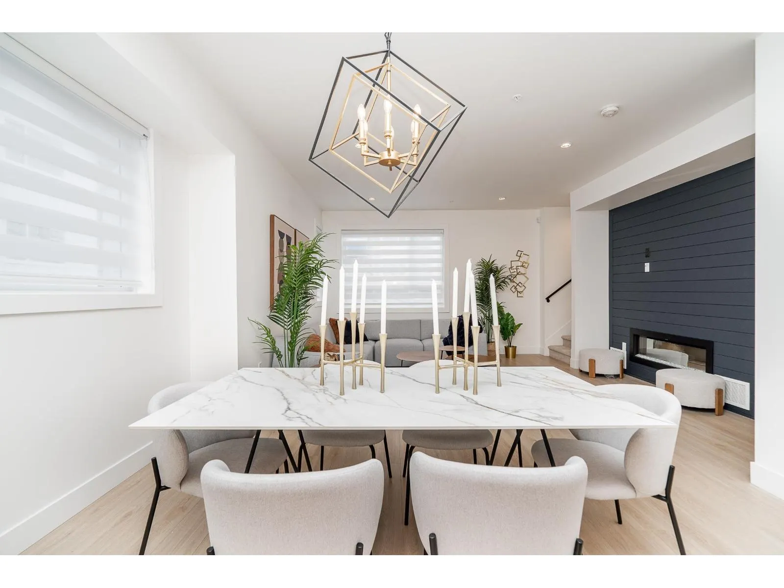 18 20463 70 AVENUE