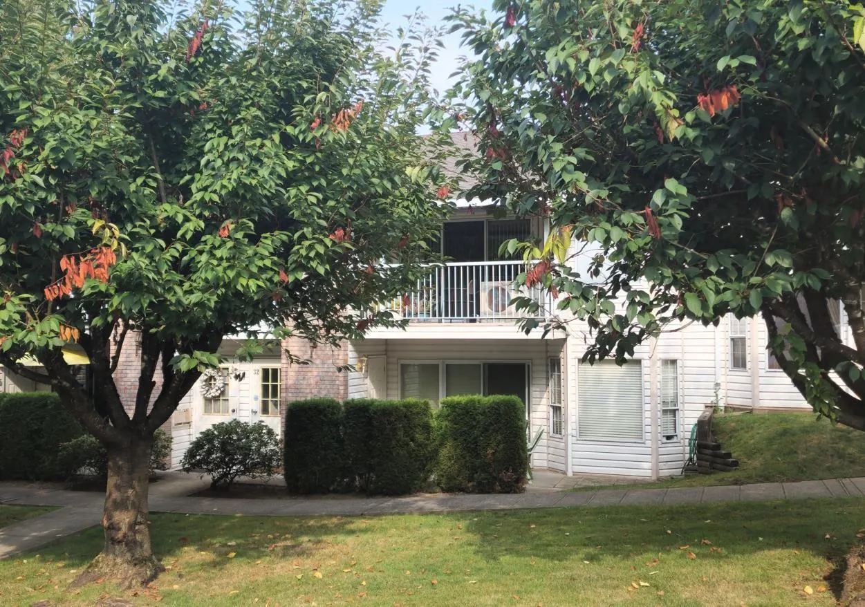 34 33123 GEORGE FERGUSON WAY