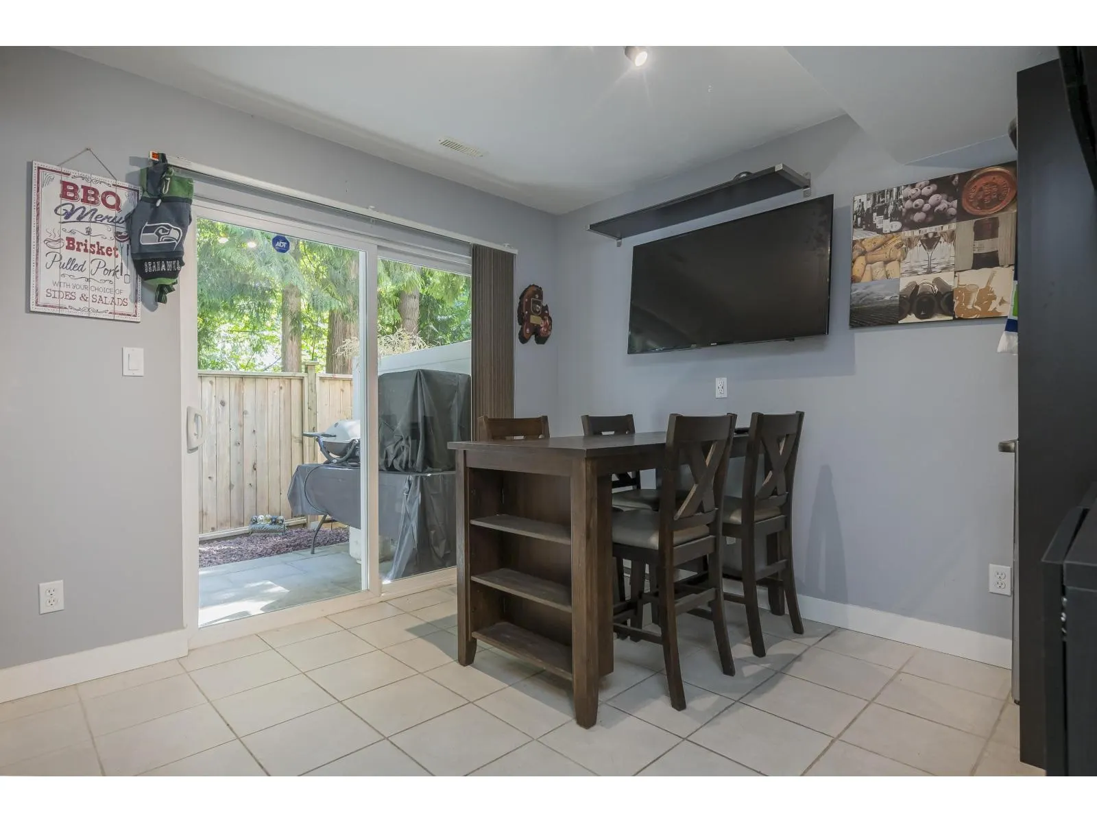 17 8968 208 STREET