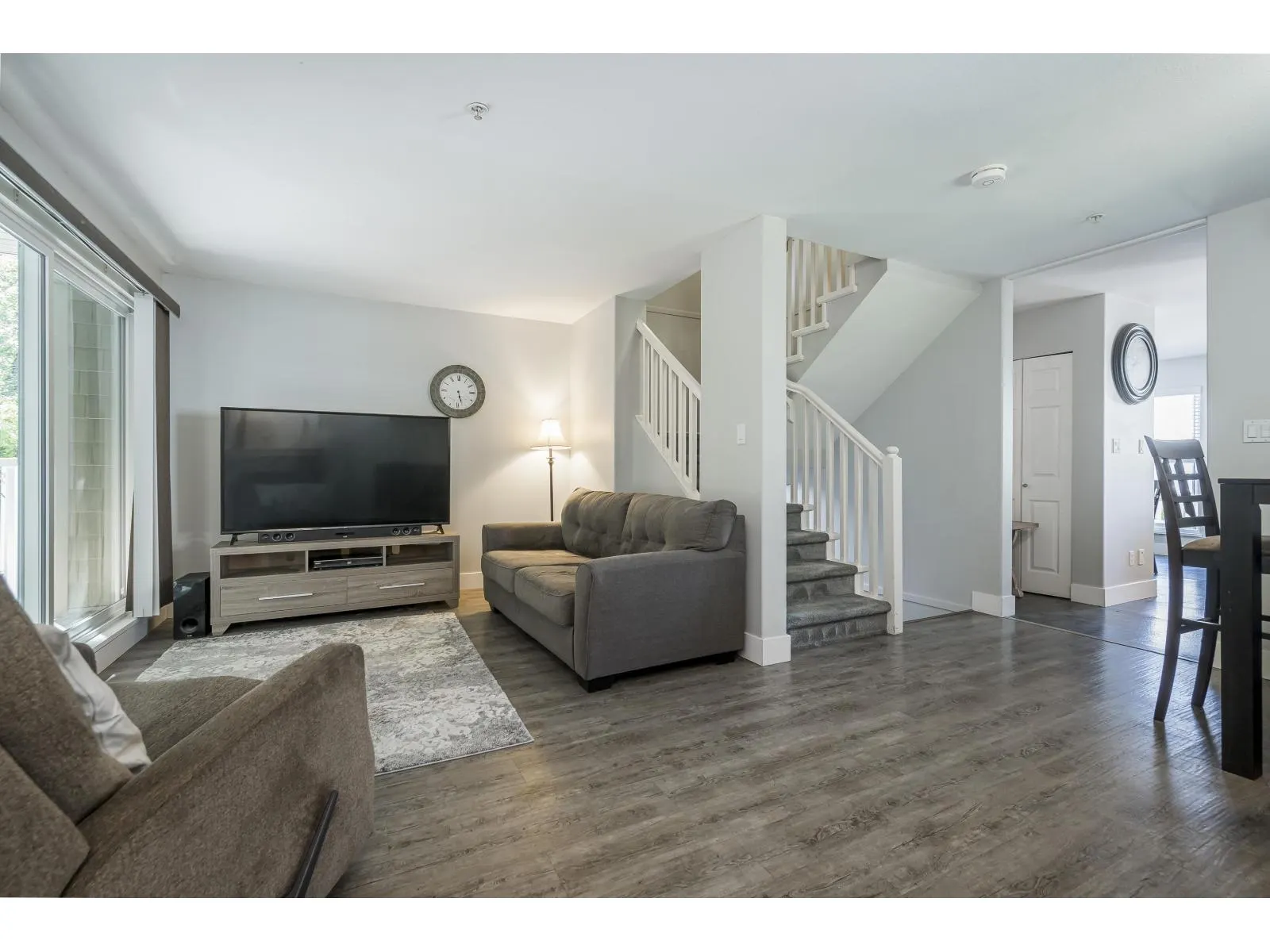 17 8968 208 STREET