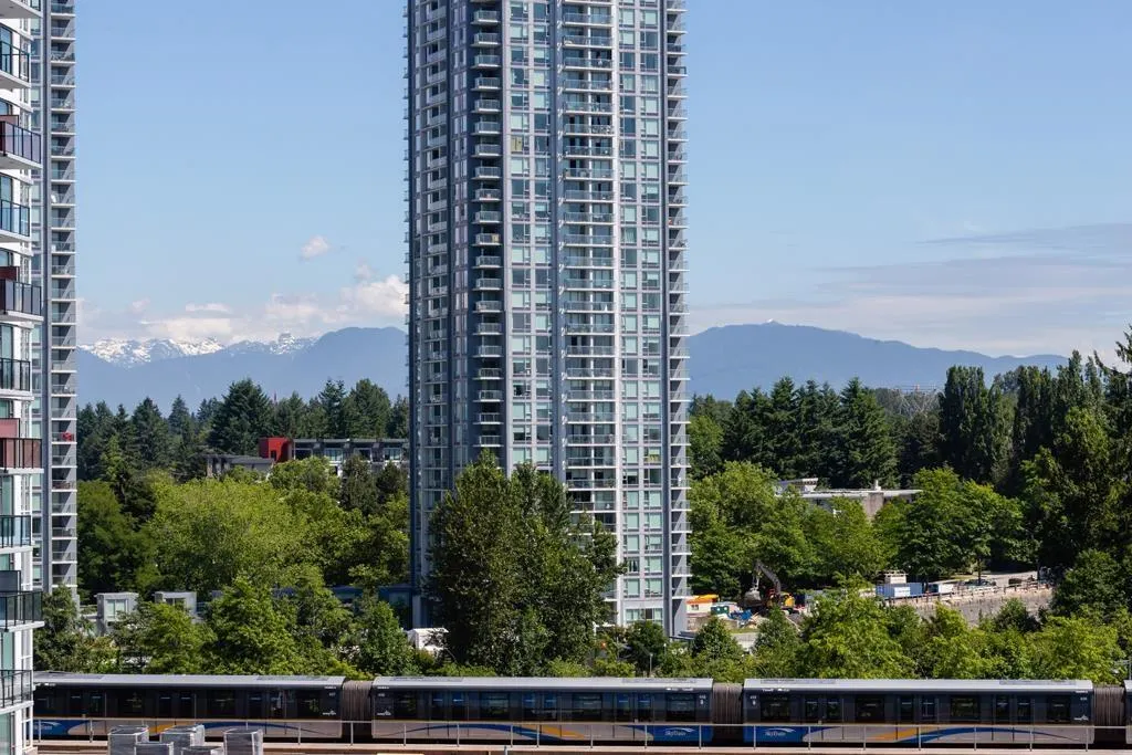 706 13655 FRASER HIGHWAY