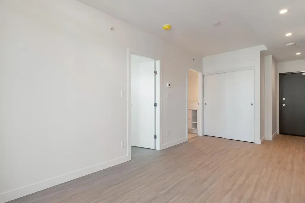 706 13655 FRASER HIGHWAY