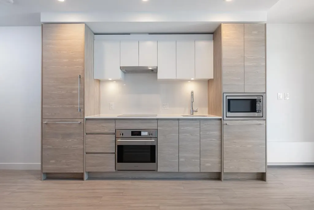 706 13655 FRASER HIGHWAY