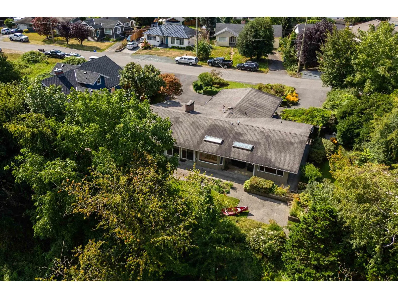 46011 CLARKE DRIVE|Chilliwack Proper East