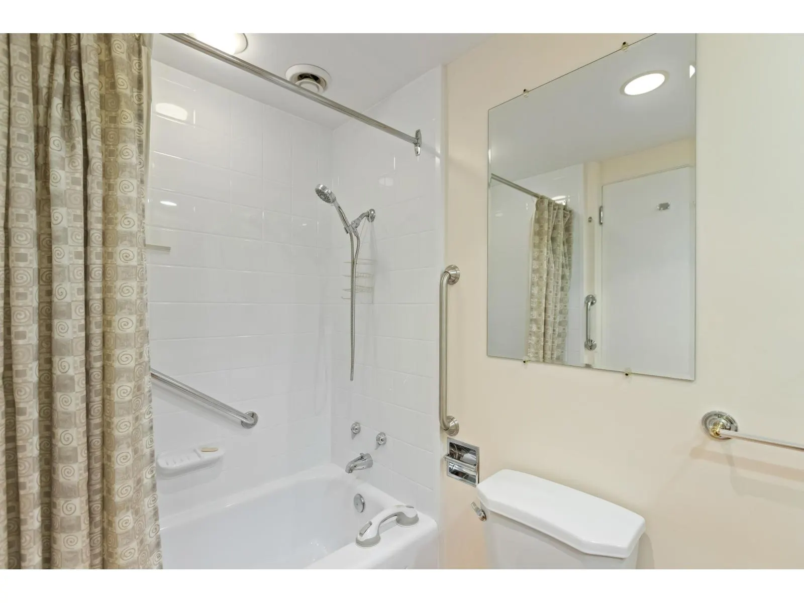 46011 CLARKE DRIVE|Chilliwack Proper East