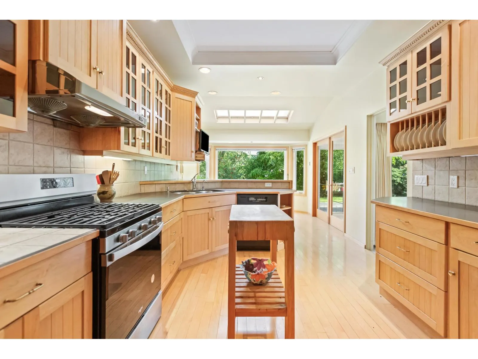46011 CLARKE DRIVE|Chilliwack Proper East