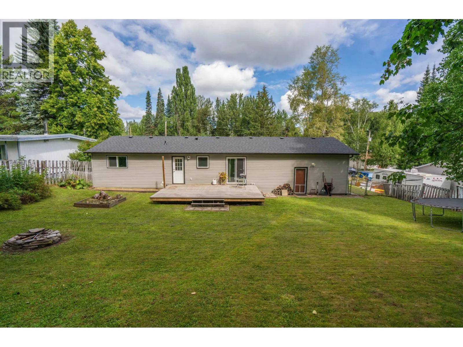 3589 WILLOWDALE DRIVE