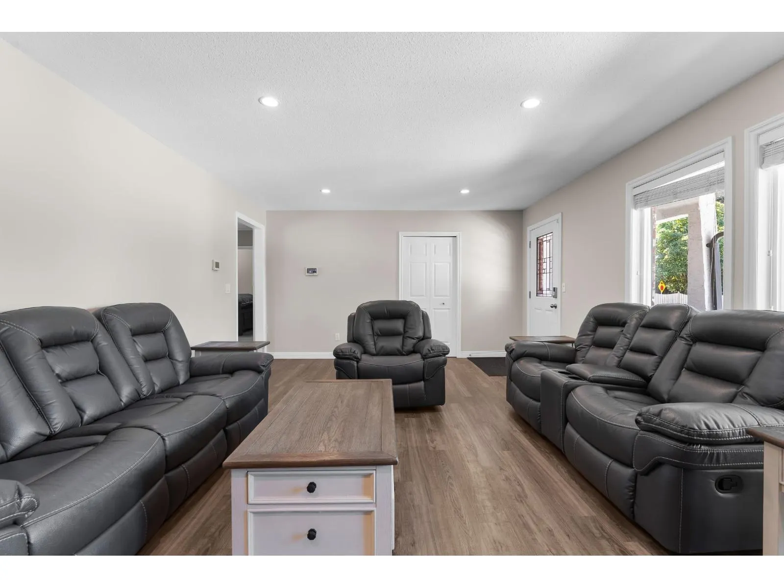 2350 GUILFORD DRIVE