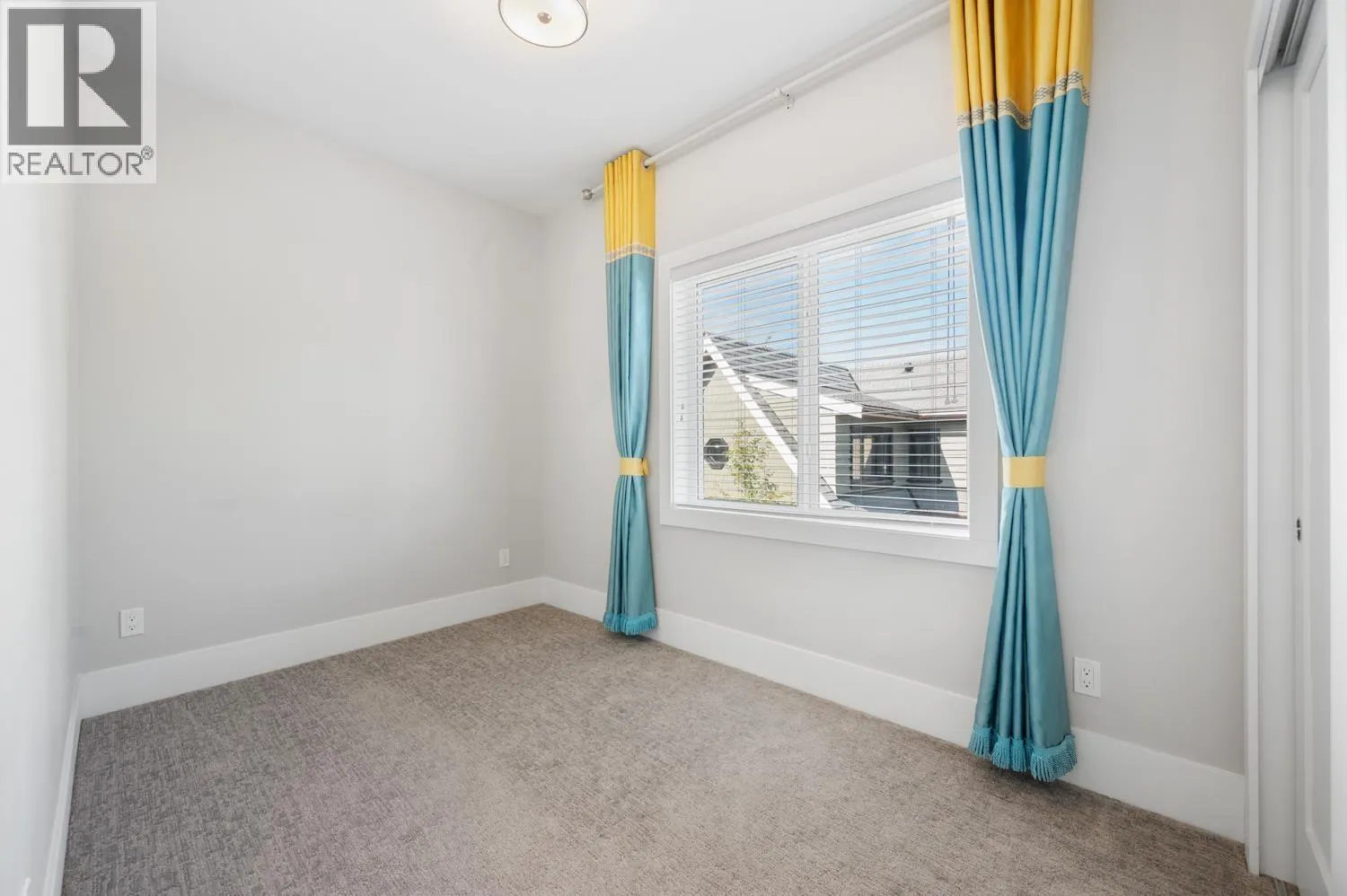 9 5071 STEVESTON HIGHWAY