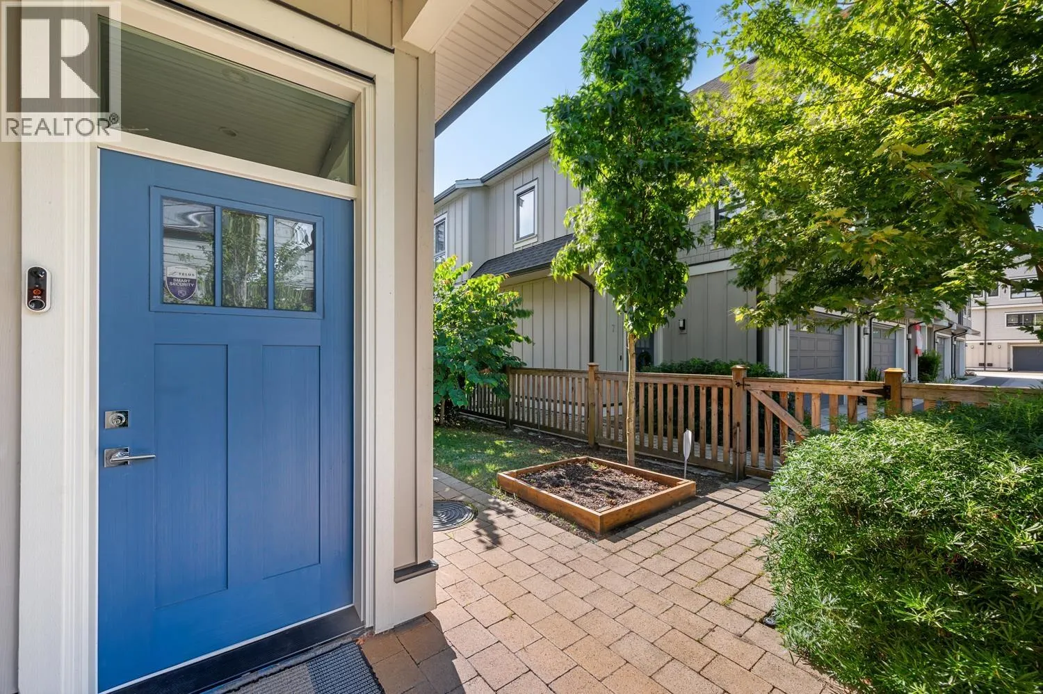 9 5071 STEVESTON HIGHWAY