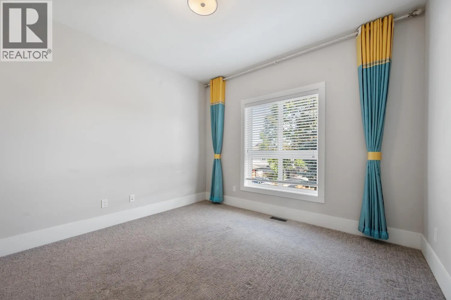 9 5071 STEVESTON HIGHWAY