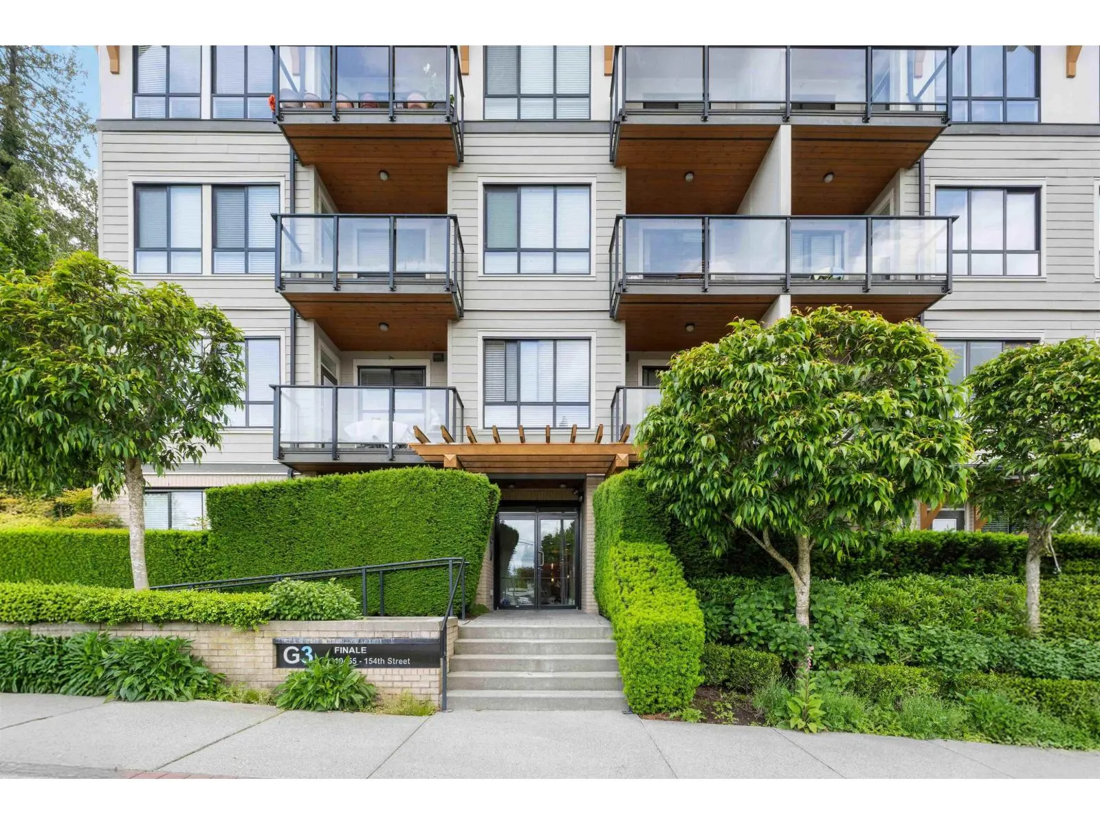 208 10455 154 STREET