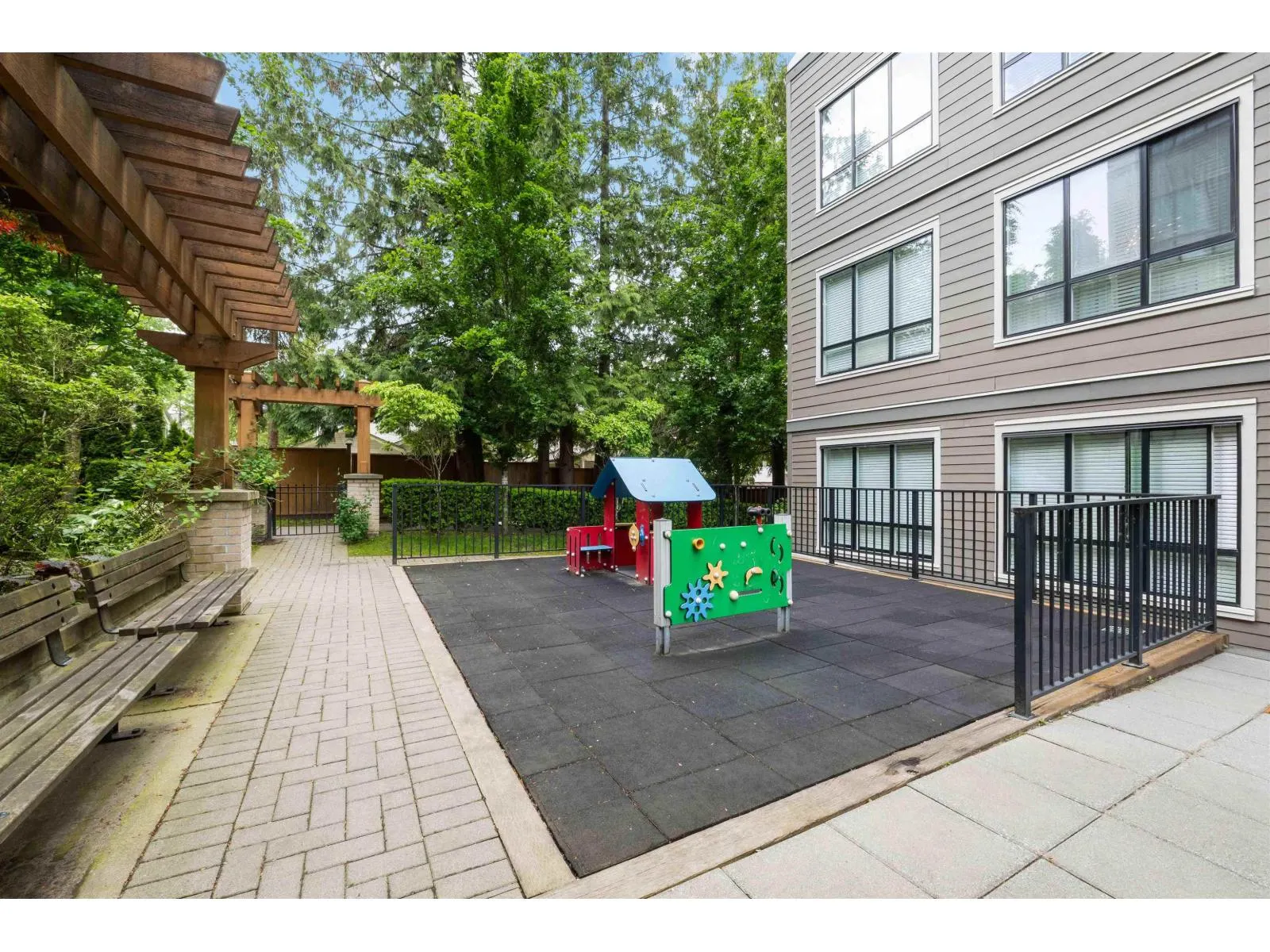 208 10455 154 STREET