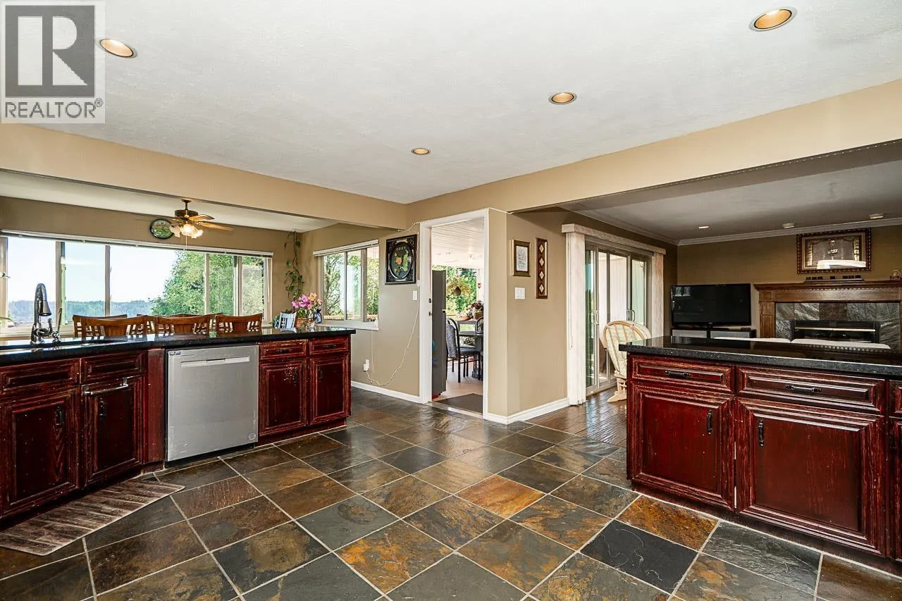2562 VERBENA PLACE