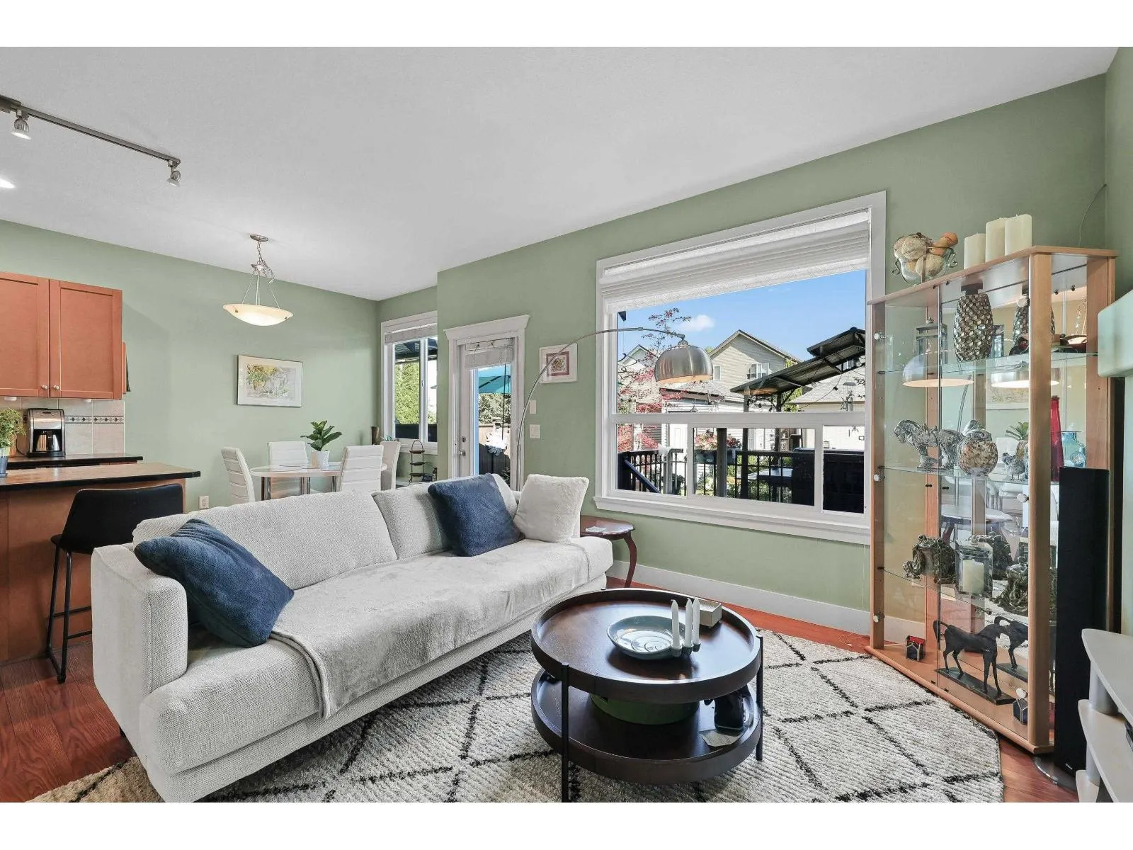19081 69TH AVENUE