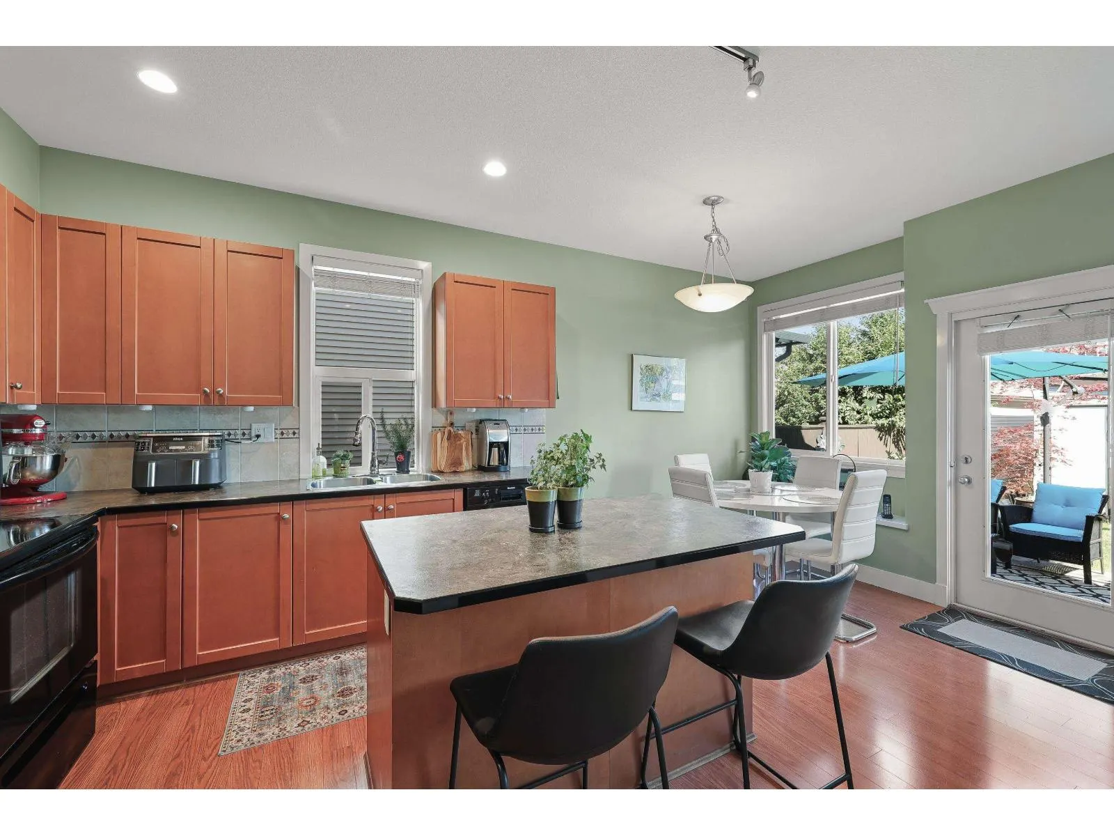 19081 69TH AVENUE
