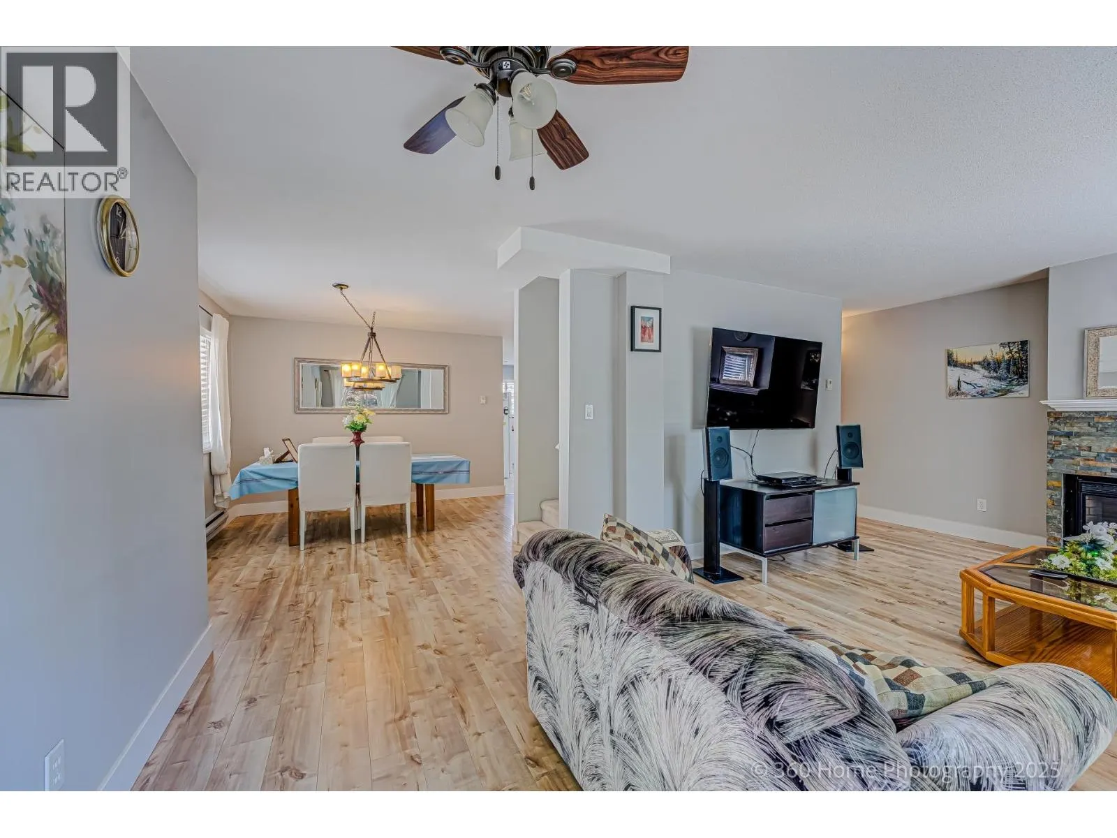 6 5671 LADNER TRUNK ROAD
