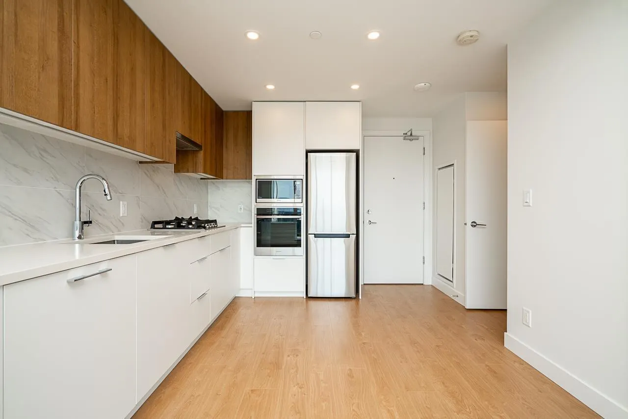 2208 13359 OLD YALE ROAD