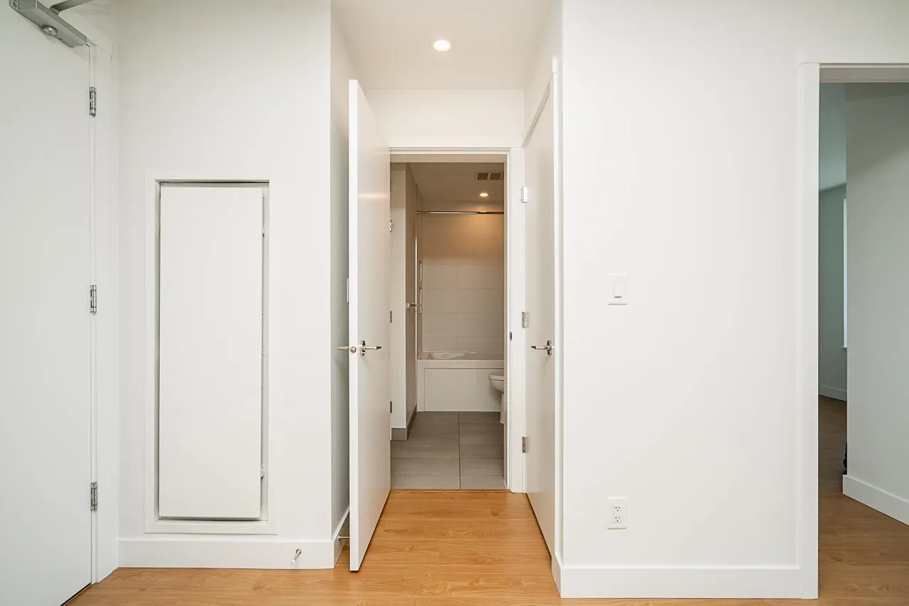2208 13359 OLD YALE ROAD