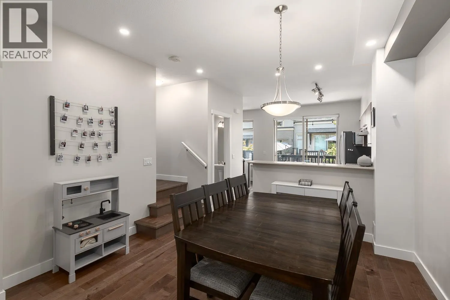 113 100 KLAHANIE DRIVE