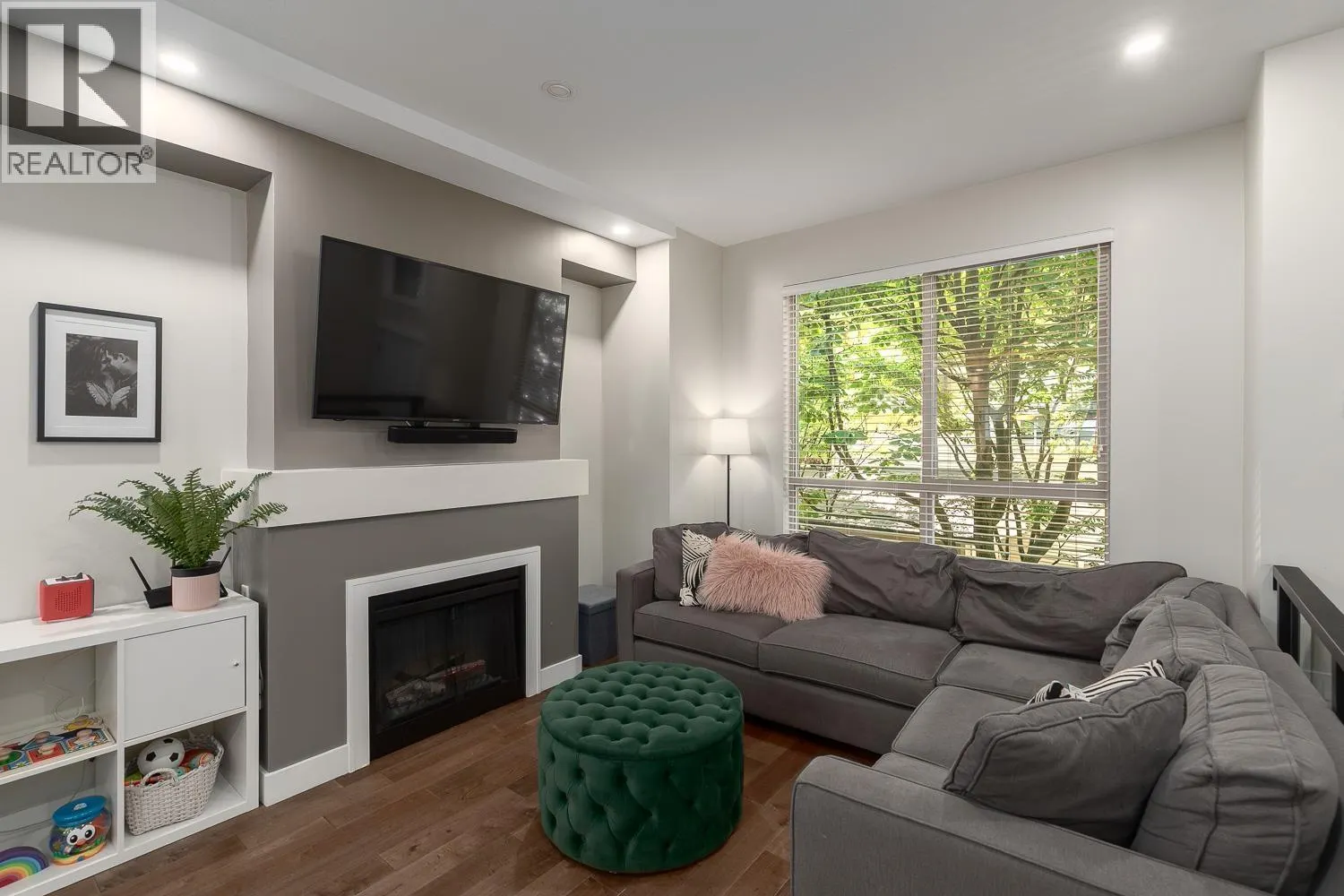 113 100 KLAHANIE DRIVE