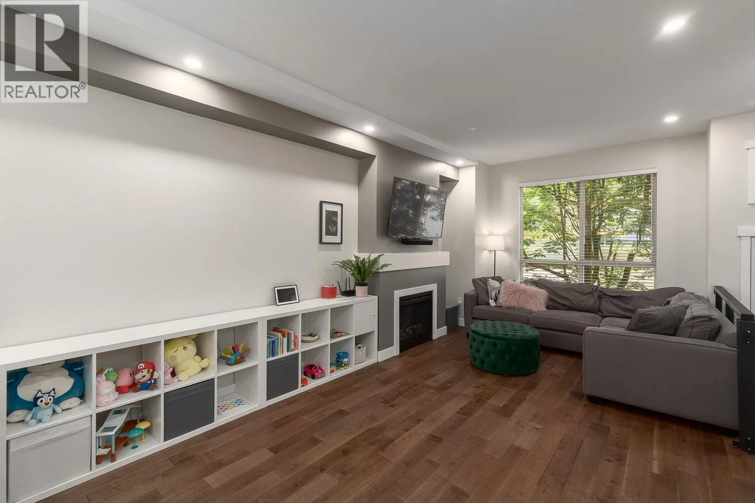 113 100 KLAHANIE DRIVE