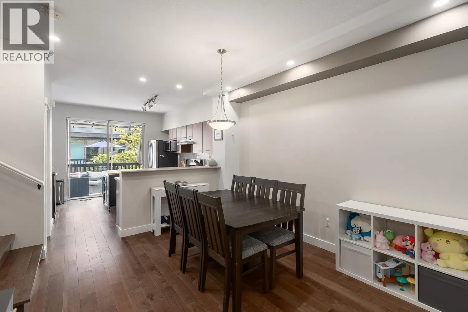 113 100 KLAHANIE DRIVE