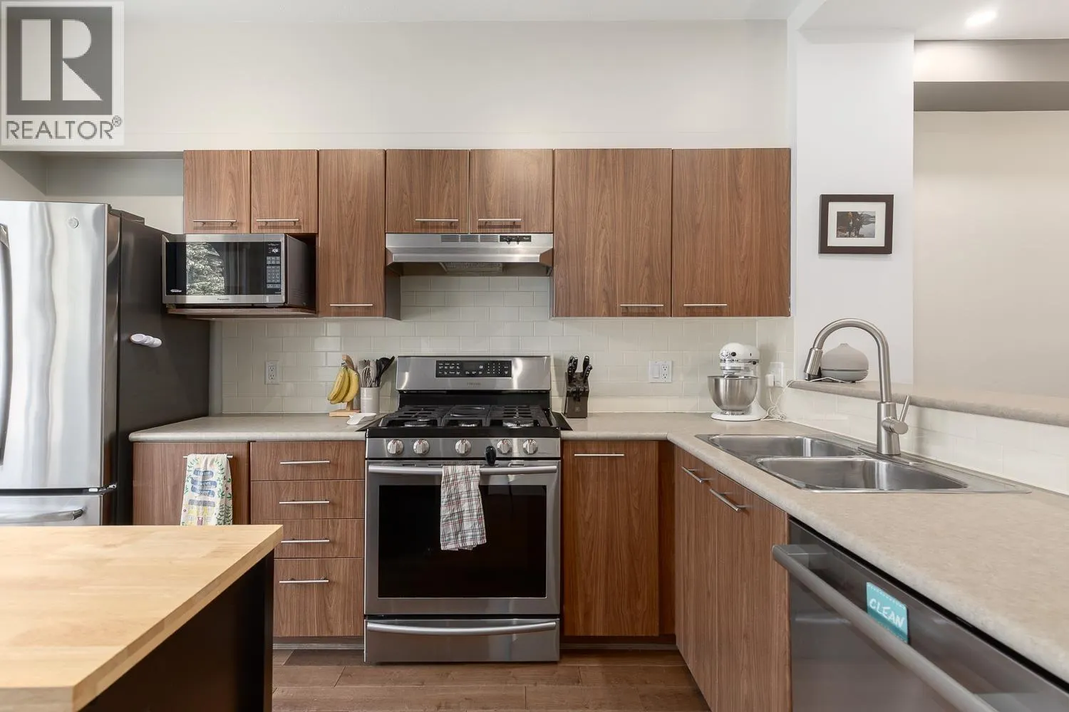113 100 KLAHANIE DRIVE