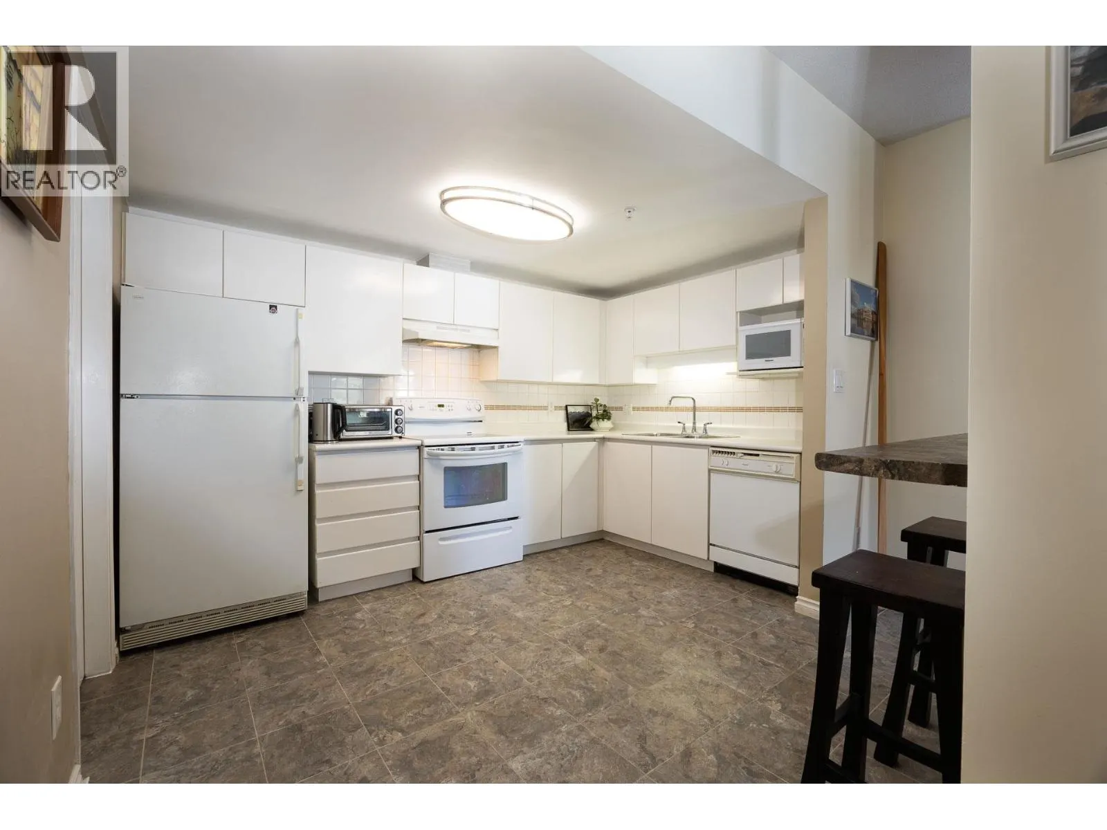 1122 O'FLAHERTY GATE