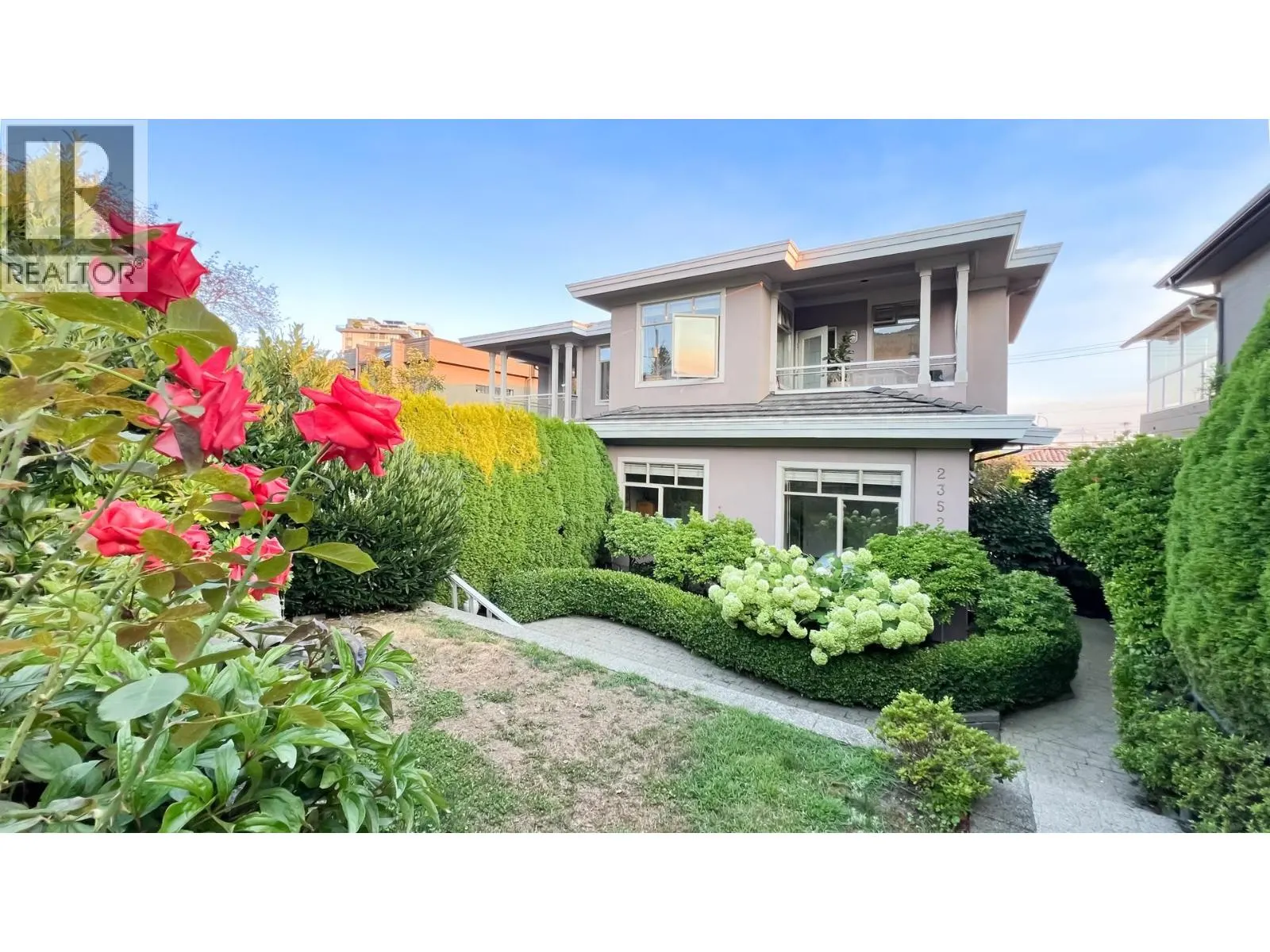 2352 MARINE DRIVE