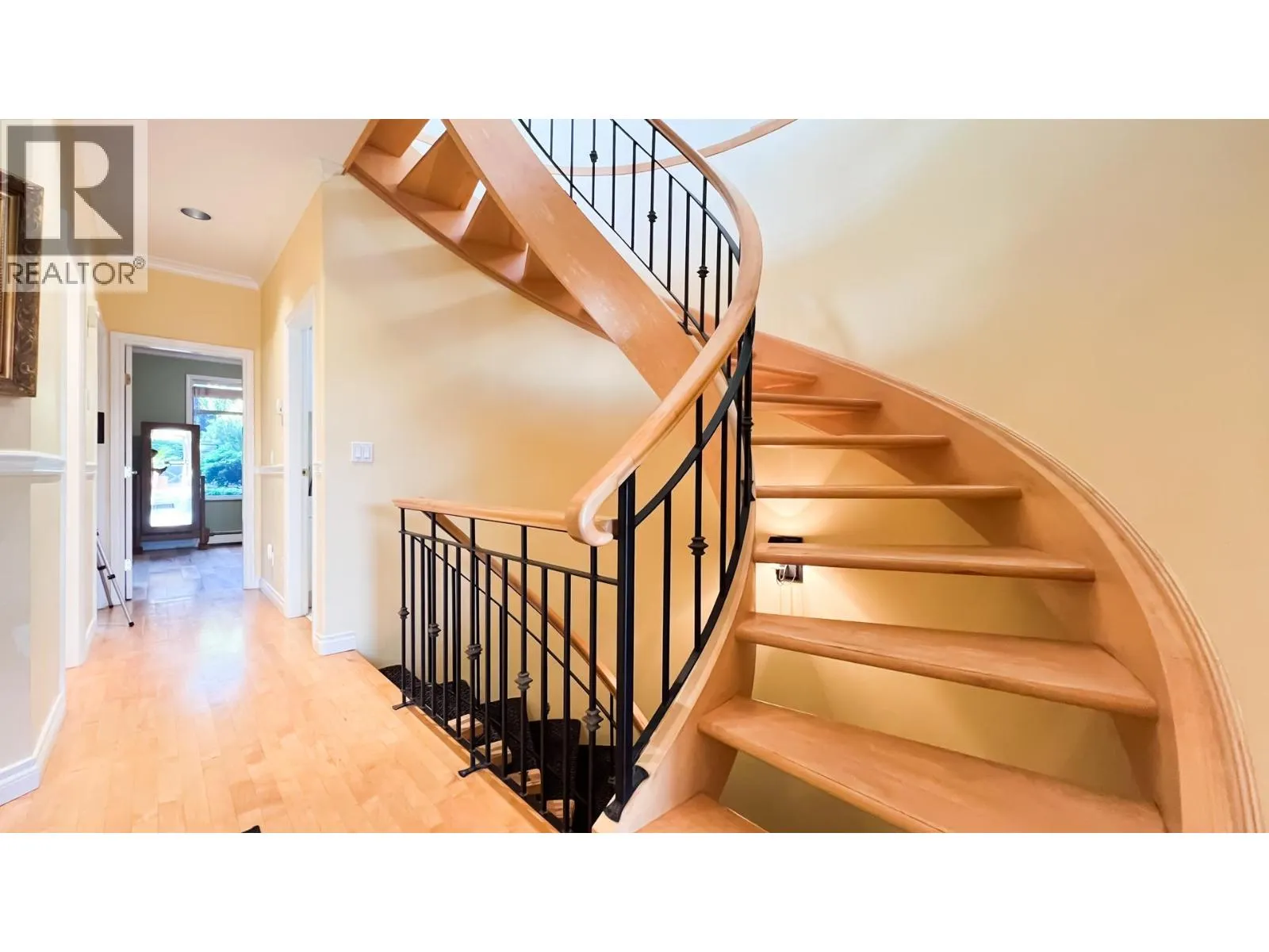 2352 MARINE DRIVE